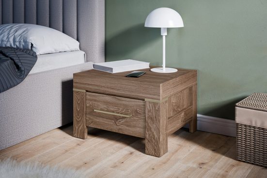 Nachttisch 53 cm – Kompakter Nachttisch mit hochwertiger Arbeitsplatte.