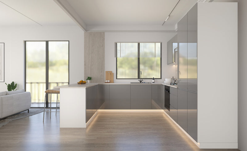 Velmora U-Form Küche KÜ10 – 300 × 279 × 200 cm – Grau Hochglanz – mit viel Stauraum und MDF-Fronten