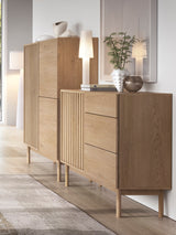 Savira Stilvolle Kommode mit 3 Schubladen und Tür in Cremona Eiche – Modernes Premium-Design