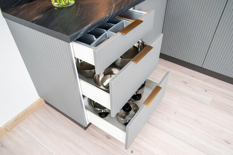 Apothekerschrank D15CARGO – Kendro – Elegante Stauraum Idee – Ansicht 13