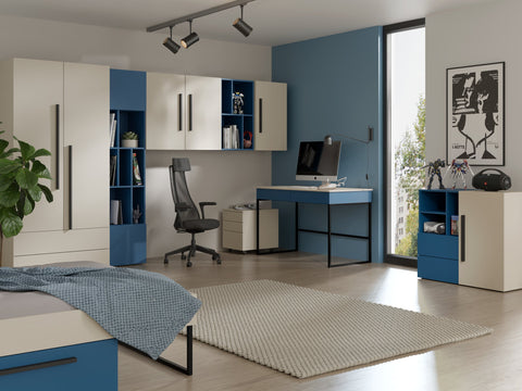 Lorin Bett 90 × 200 cm mit 2 Schubladen und Regal-Kopfteil im Raum – Kaschmir / Meeresblau