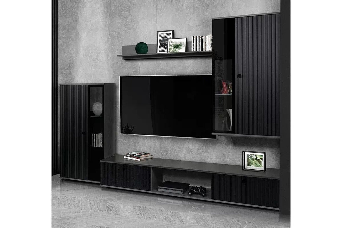 Wohnwand -  Kaja - Gestalten Sie eine Wohnwand in einer zeitlosen Farbkombination.