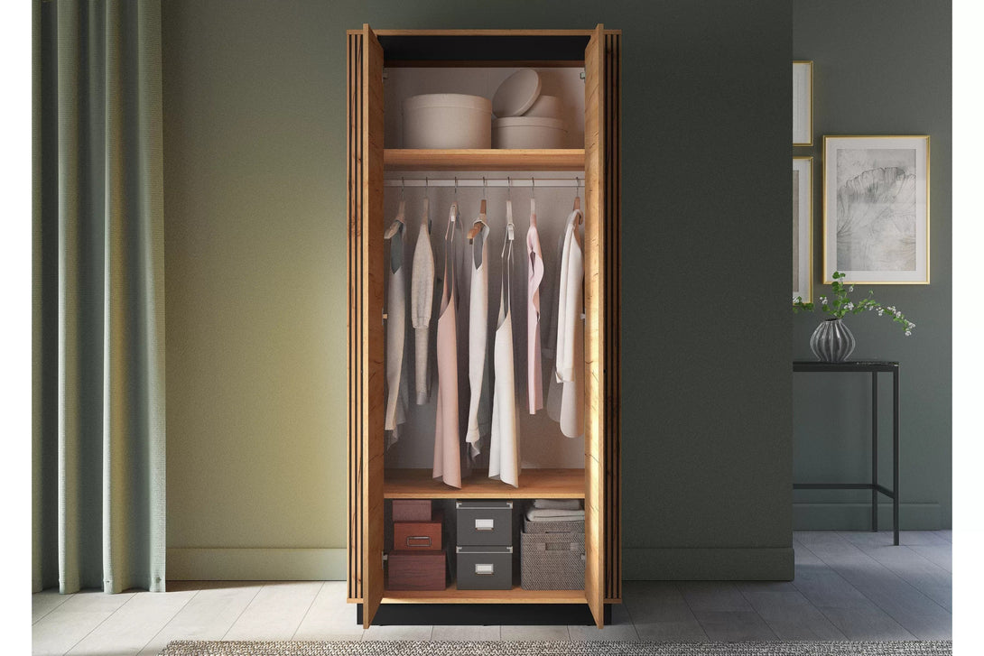 Kleiderschrank - Clavi - Funktionaler mit flexiblem Innenraum. - ROYAL24_MARKT