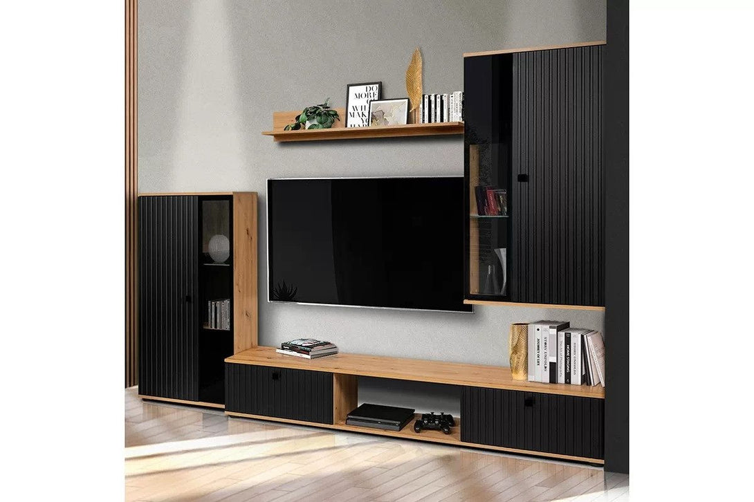 Wohnwand -  Kaja - Gestalten Sie eine Wohnwand in einer zeitlosen Farbkombination.