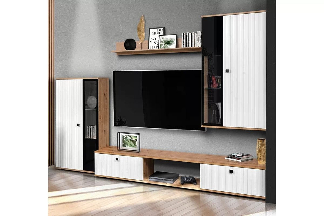 Wohnwand -  Kaja - Gestalten Sie eine Wohnwand in einer zeitlosen Farbkombination.