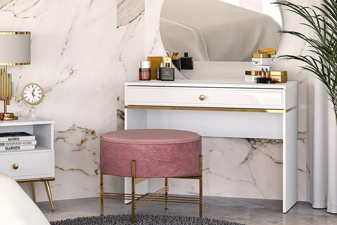 Schminktisch - Riomi - Platzsparender Schminktisch im minimalistischen Design. - ROYAL24_MARKT