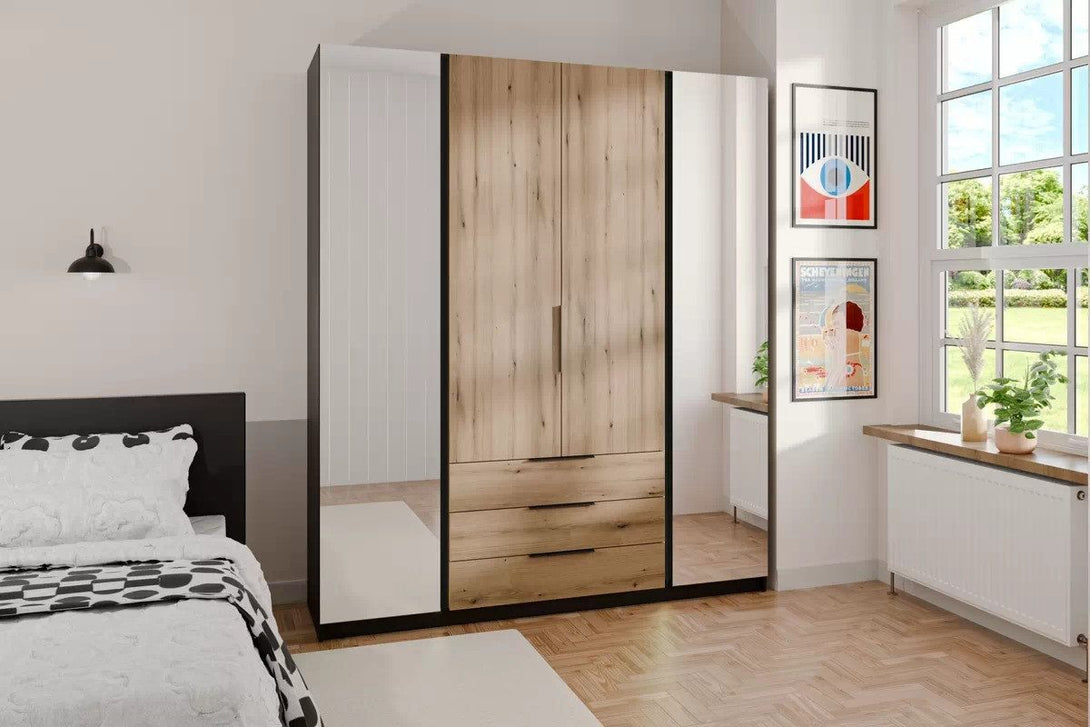 Kleiderschrank - Sansi - Eleganter mit geräumigen Fächern.