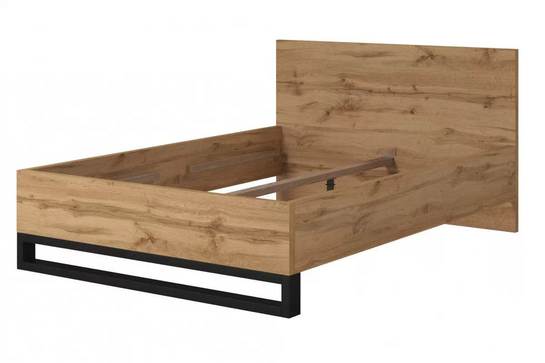 Holzbett - Halle - Massives Holzbett im modernen Stil. - ROYAL24_MARKT