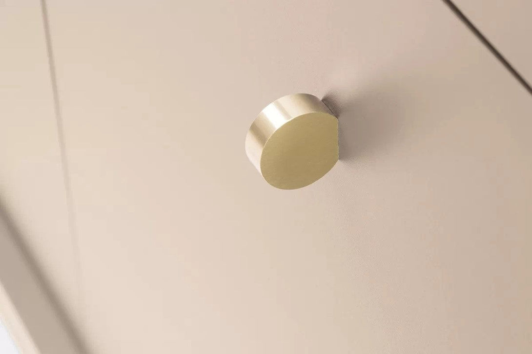 Kommode - Eladia - mit geräumigen Fächern für Ihre Bedürfnisse.